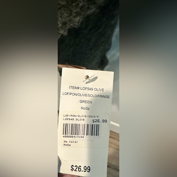 Fringed Olive Poncho New With Tags - Picture 2 of 4